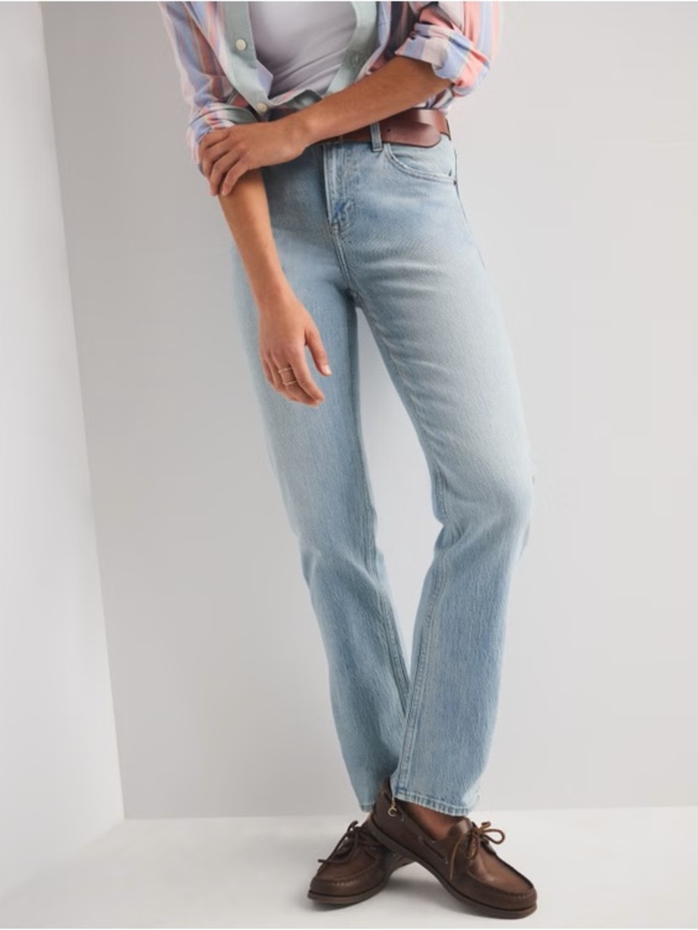 Abercrombie & Fitch 90s Straight Ultra High Rise Light Wash Size 33/16 Preppy